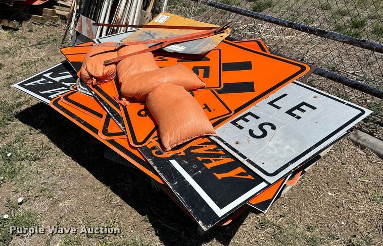 image for item OI9069 Road safety equipment