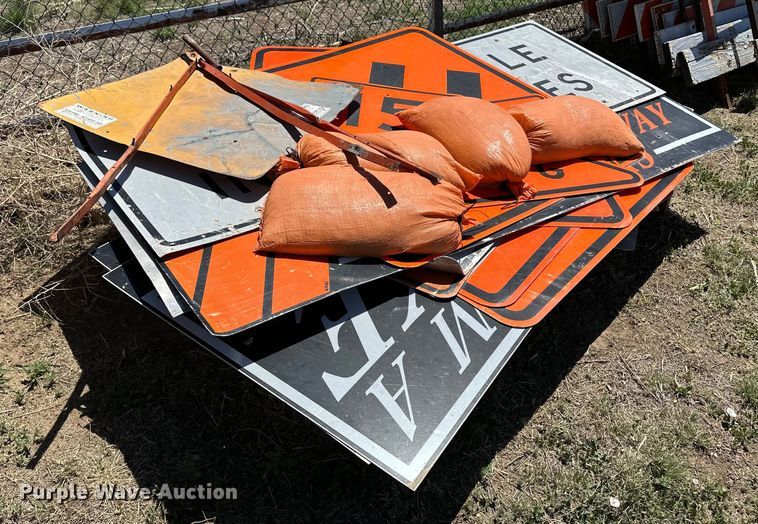 image for item OI9069 Road safety equipment