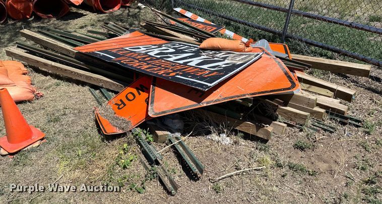 image for item OI9069 Road safety equipment