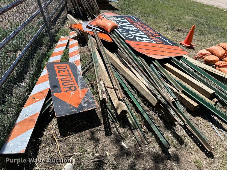 image for item OI9069 Road safety equipment