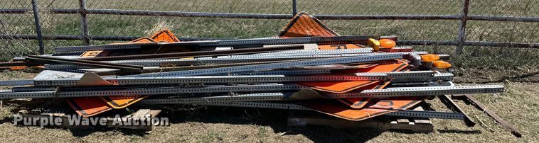 image for item OI9069 Road safety equipment