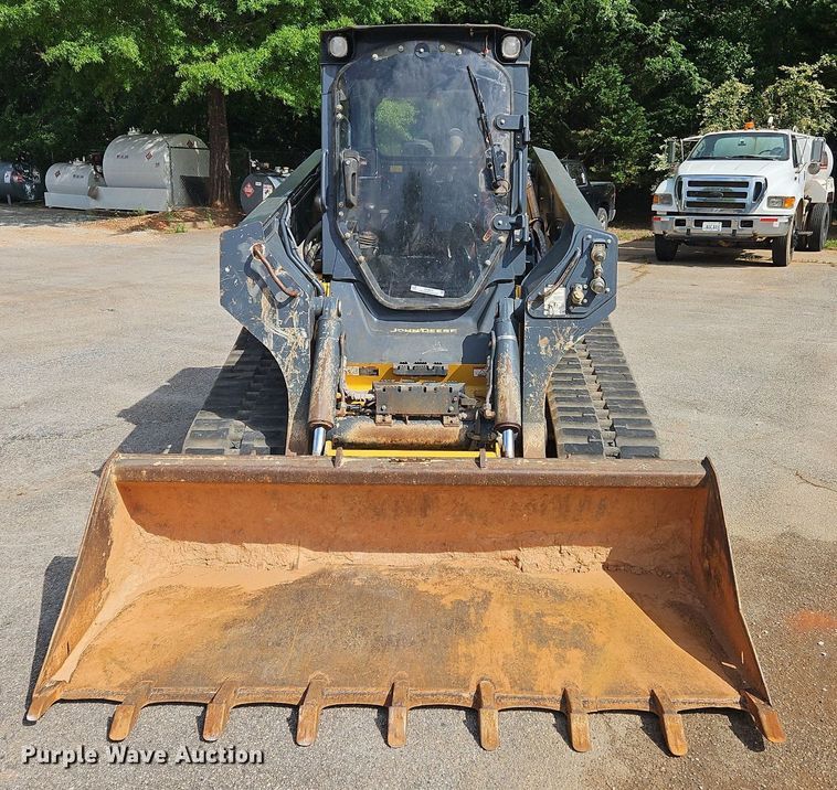 image for item OK9874 John Deere  331G tracked skid steer loader