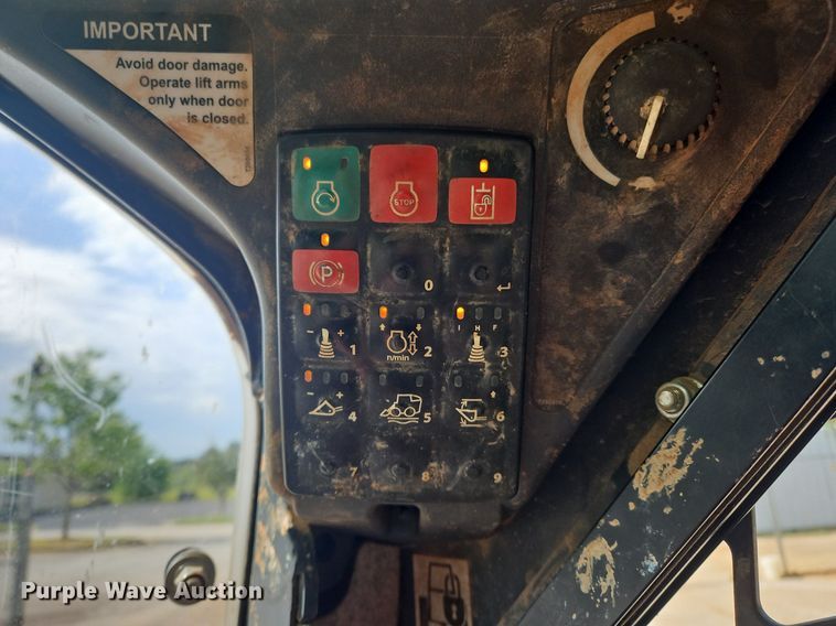 image for item OK9874 John Deere  331G tracked skid steer loader