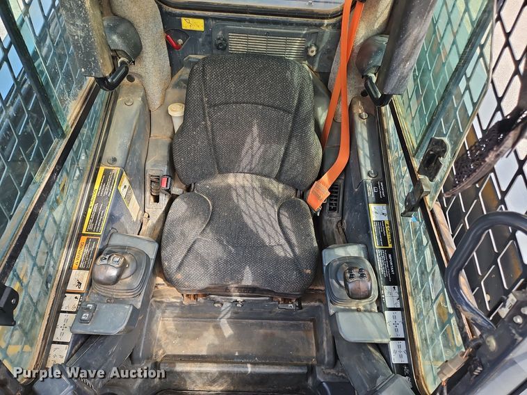 image for item OK9874 John Deere  331G tracked skid steer loader