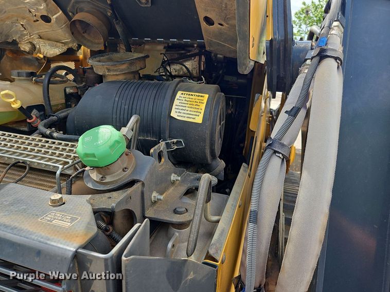 image for item OK9874 John Deere  331G tracked skid steer loader