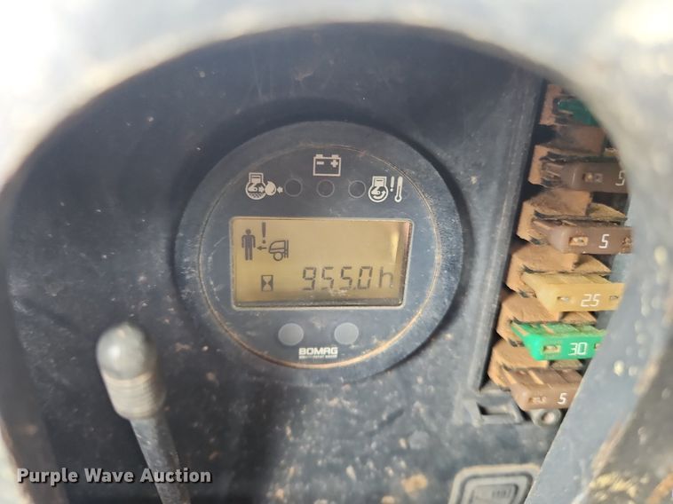 image for item OK9875 2015 Bomag  BMP 8500 trench compactor