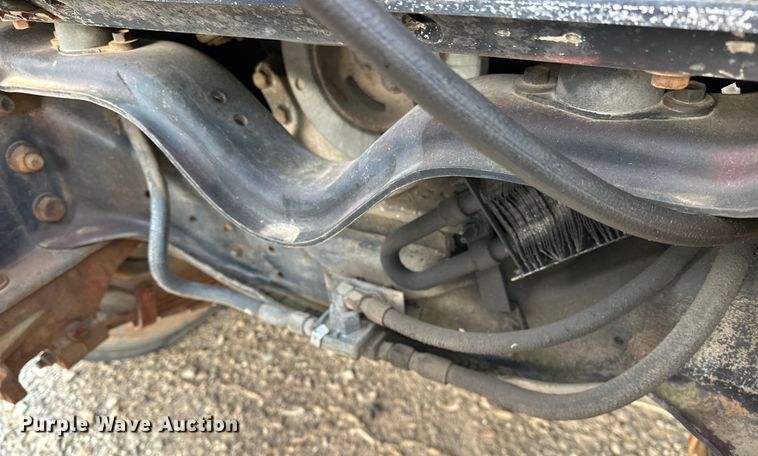 image for item OM9478 1993 Ford 8000 drilling rig truck