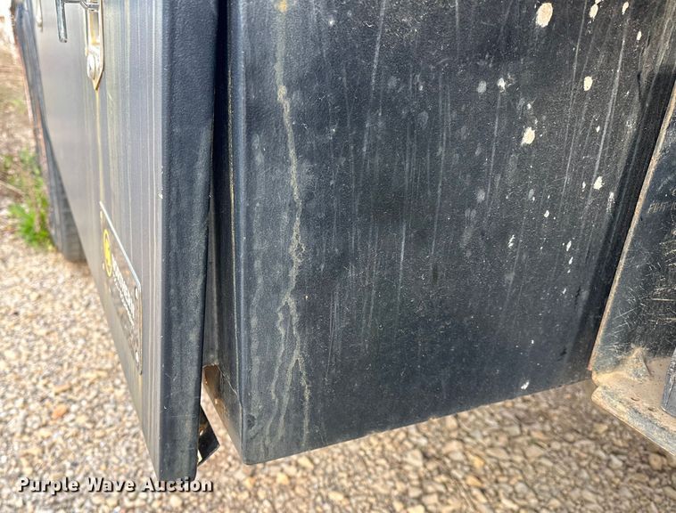 image for item OM9478 1993 Ford 8000 drilling rig truck