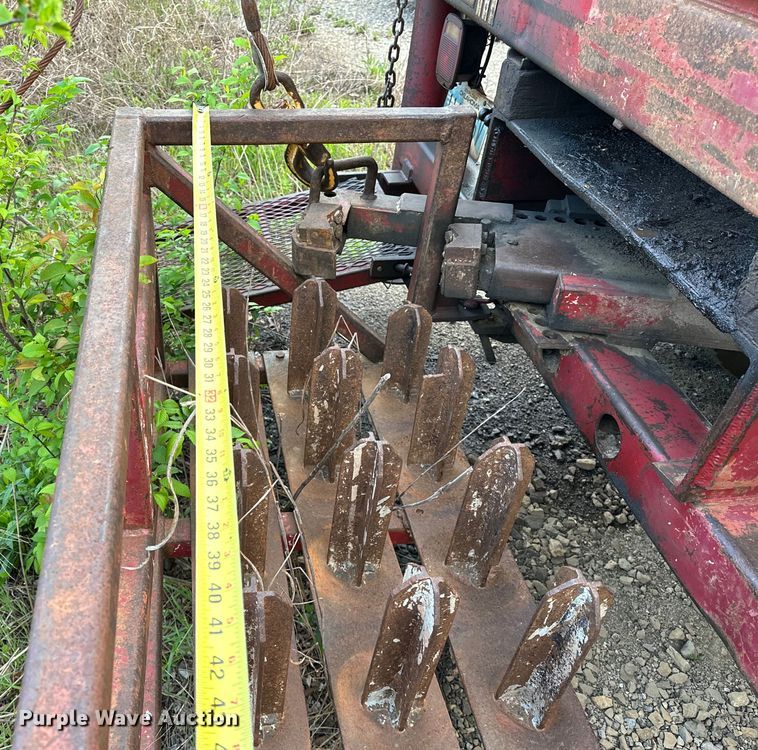 image for item OM9478 1993 Ford 8000 drilling rig truck