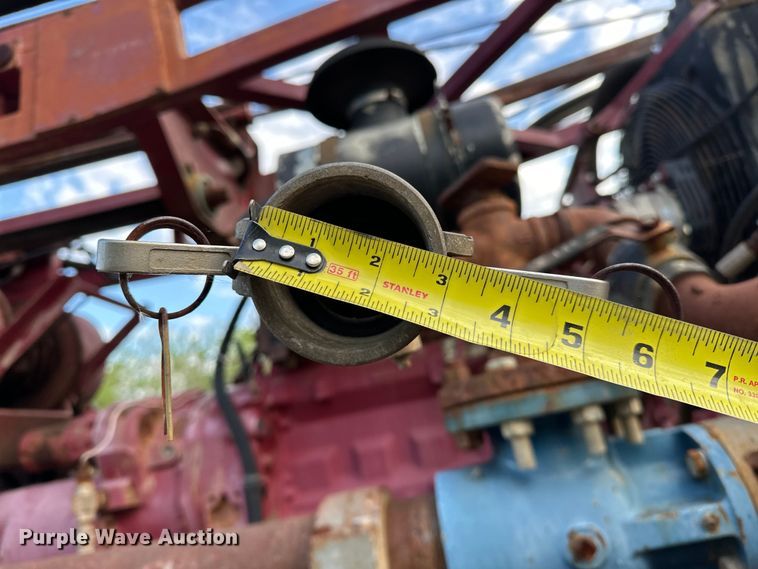 image for item OM9478 1993 Ford 8000 drilling rig truck