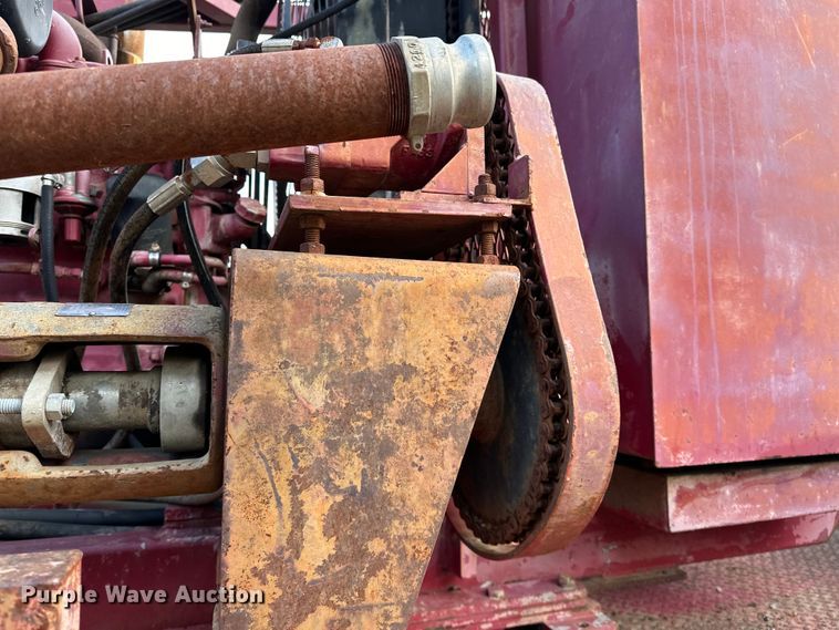 image for item OM9478 1993 Ford 8000 drilling rig truck