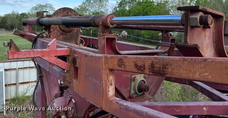 image for item OM9478 1993 Ford 8000 drilling rig truck