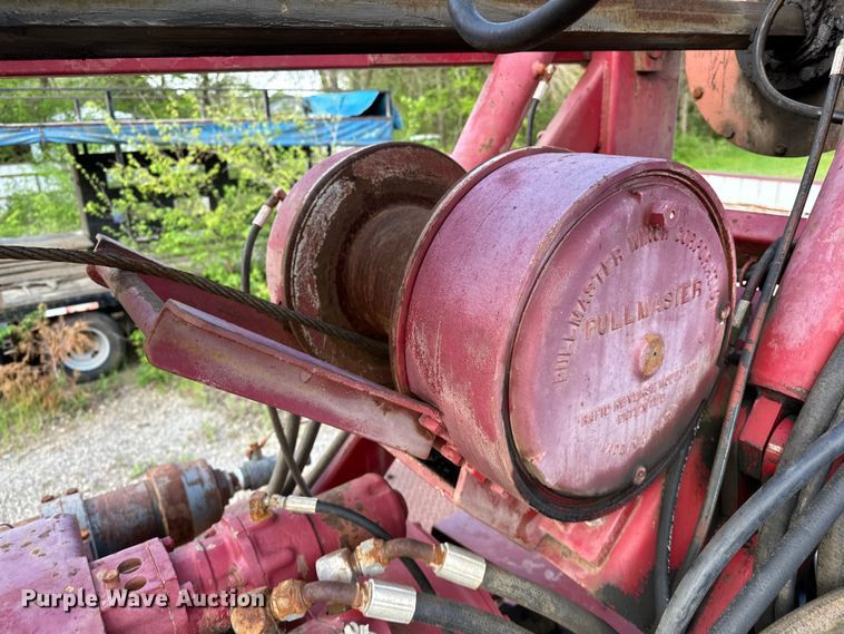 image for item OM9478 1993 Ford 8000 drilling rig truck