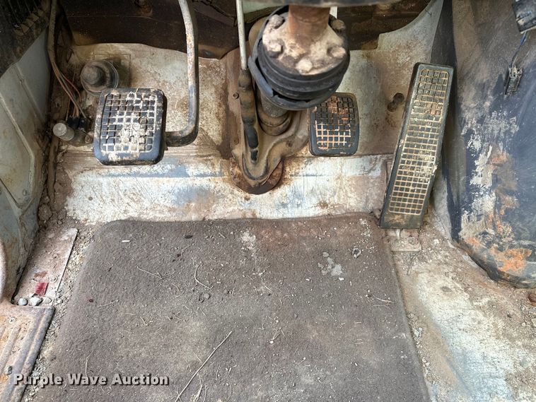 image for item OM9478 1993 Ford 8000 drilling rig truck