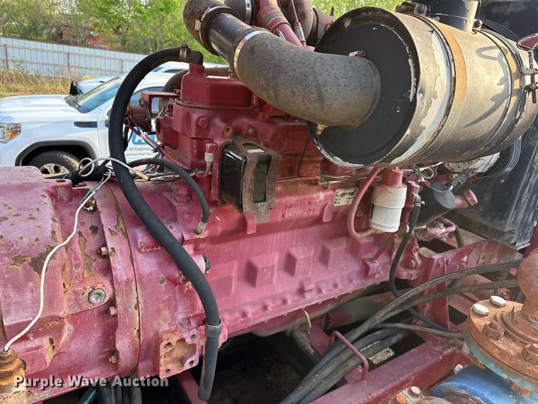 image for item OM9478 1993 Ford 8000 drilling rig truck