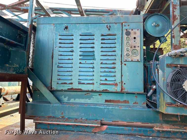 image for item OM9479 1996 International  4900  drilling rig truck