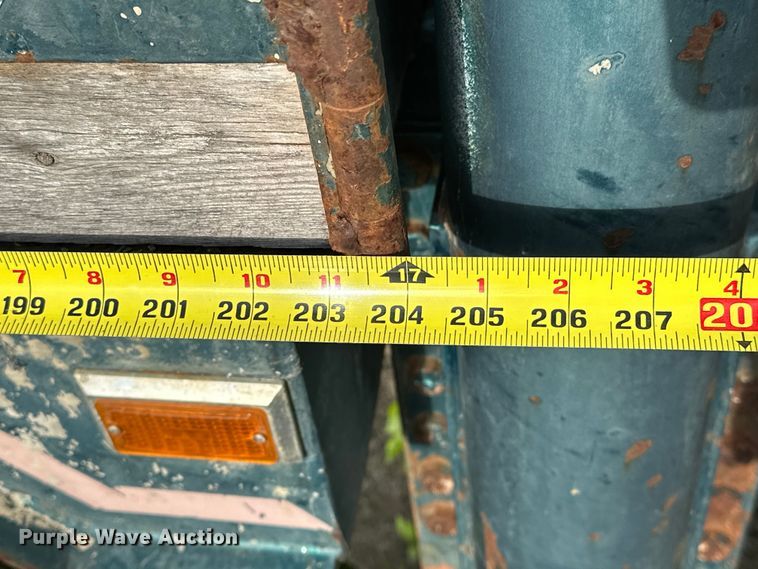 image for item OM9479 1996 International  4900  drilling rig truck