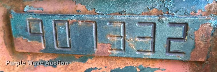 image for item OM9479 1996 International  4900  drilling rig truck