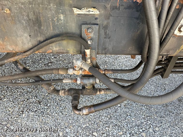 image for item OM9480 1999 International  2554  sewer jetter truck