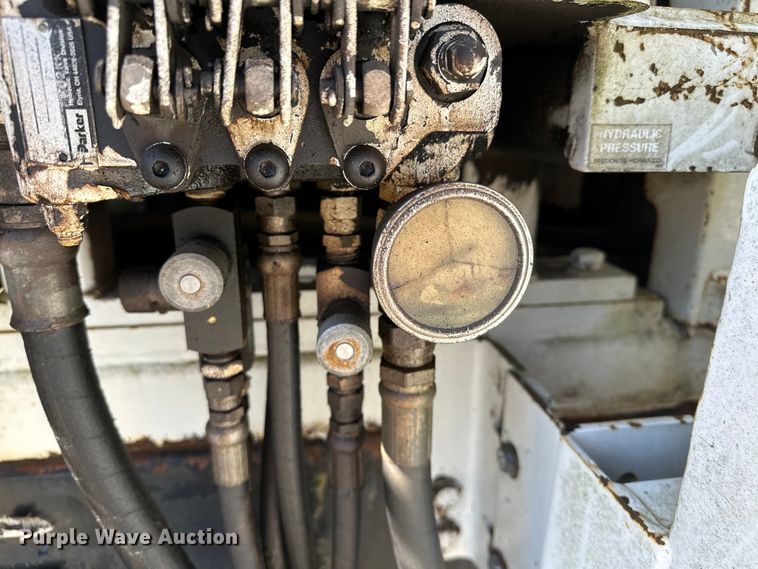 image for item OM9480 1999 International  2554  sewer jetter truck