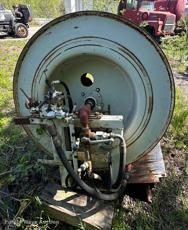 image for item OM9480 1999 International  2554  sewer jetter truck