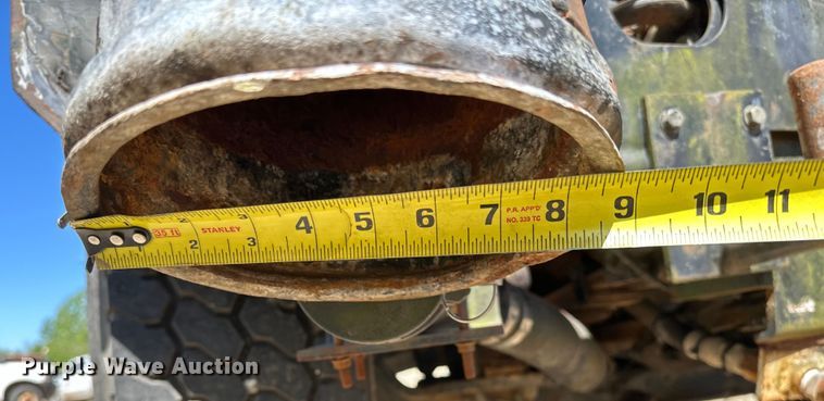 image for item OM9480 1999 International  2554  sewer jetter truck