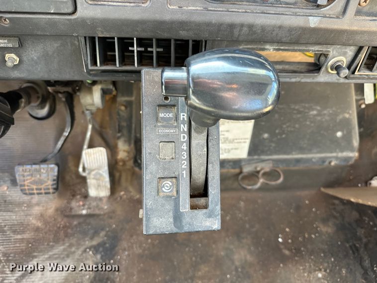 image for item OM9480 1999 International  2554  sewer jetter truck