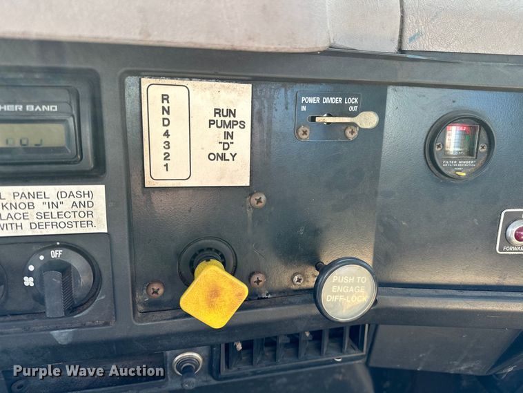 image for item OM9480 1999 International  2554  sewer jetter truck