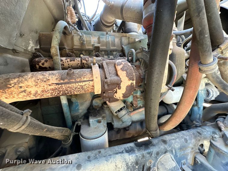 image for item OM9480 1999 International  2554  sewer jetter truck