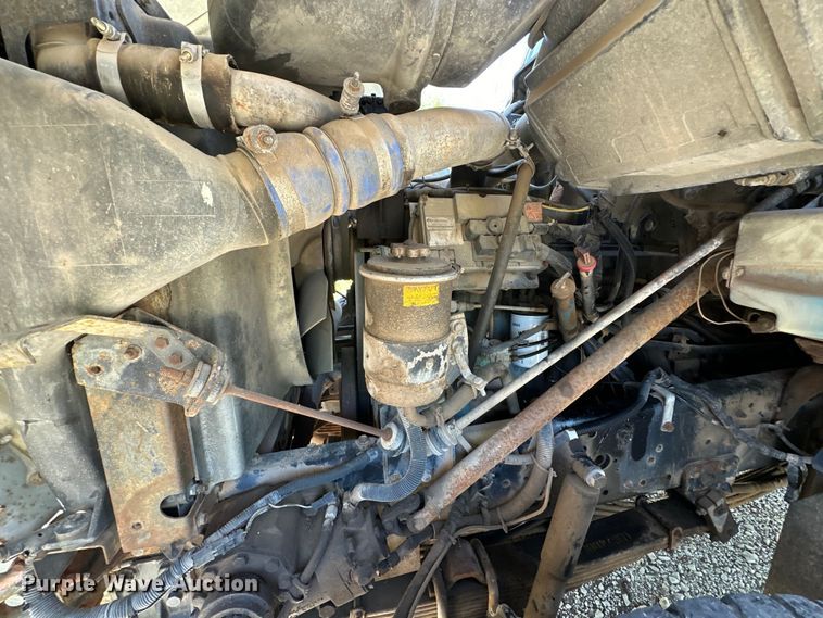 image for item OM9480 1999 International  2554  sewer jetter truck