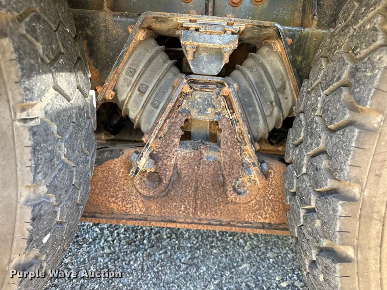 image for item OM9480 1999 International  2554  sewer jetter truck