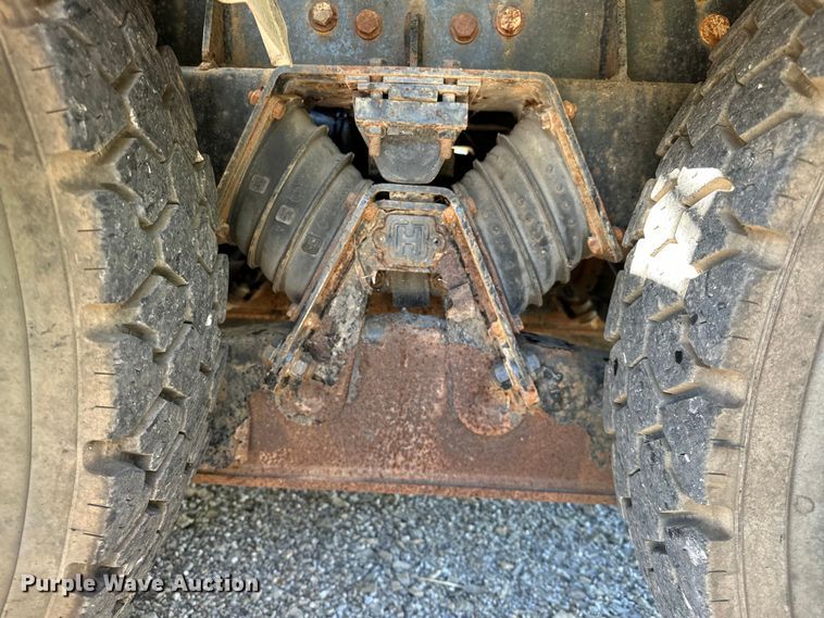 image for item OM9480 1999 International  2554  sewer jetter truck