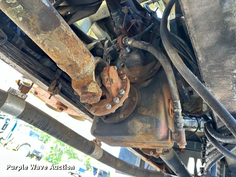 image for item OM9480 1999 International  2554  sewer jetter truck