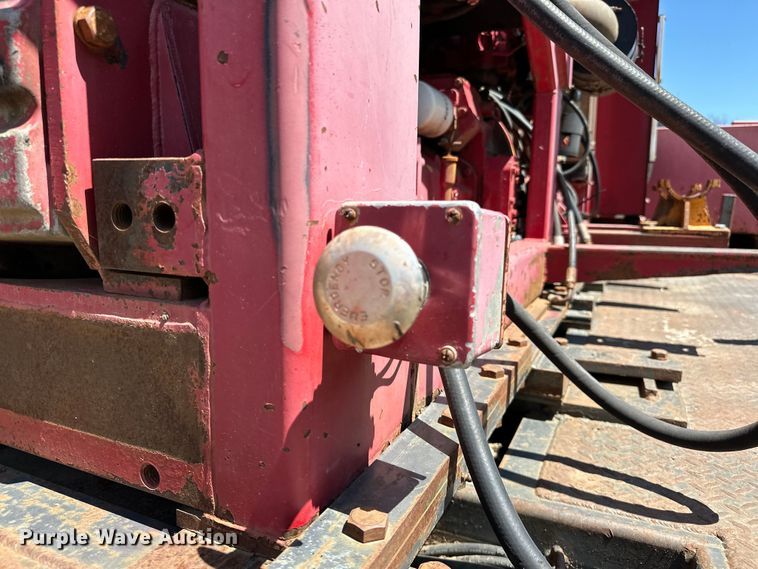 image for item OM9482 1995 Ford F800 drilling rig truck