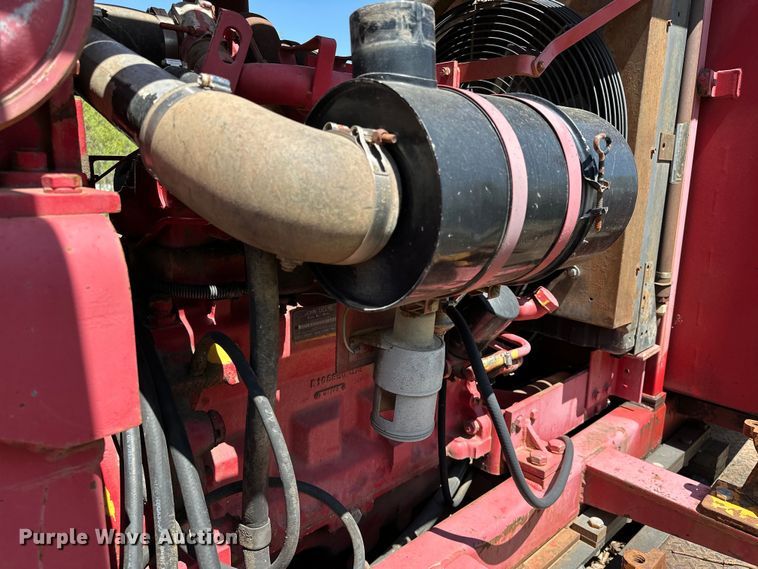 image for item OM9482 1995 Ford F800 drilling rig truck