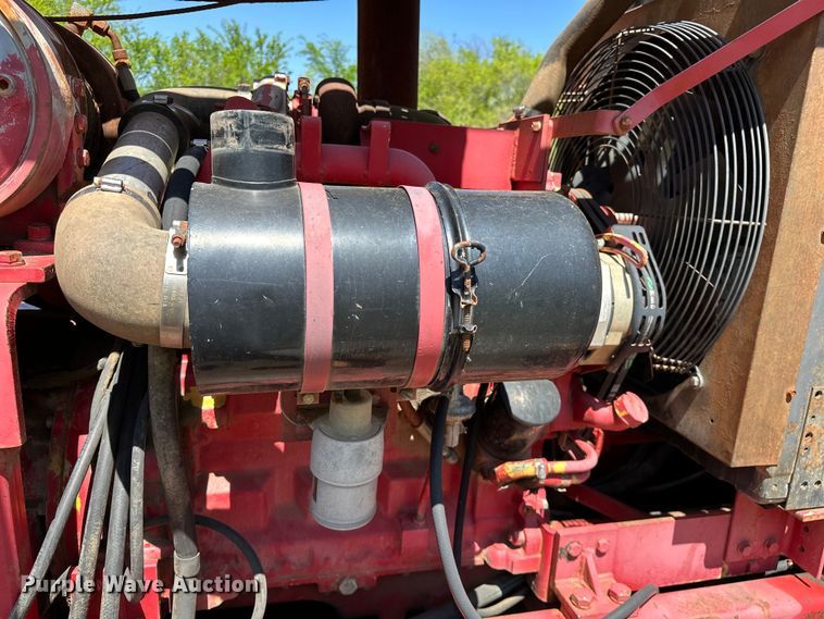 image for item OM9482 1995 Ford F800 drilling rig truck