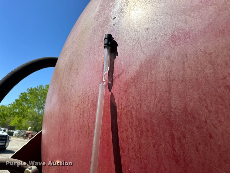 image for item OM9484 1991 Freightliner  FLD112 vacuum truck