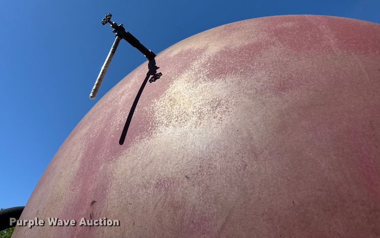 image for item OM9484 1991 Freightliner  FLD112 vacuum truck