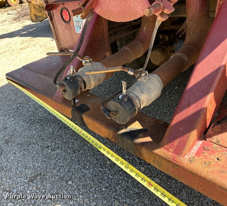 image for item OM9484 1991 Freightliner  FLD112 vacuum truck