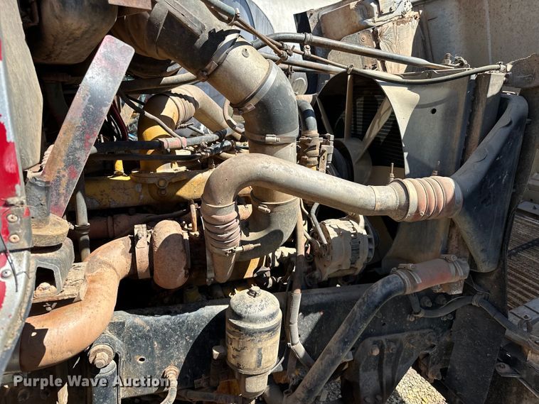 image for item OM9484 1991 Freightliner  FLD112 vacuum truck