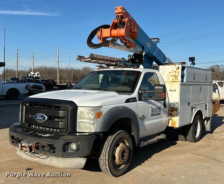 image for item OM9861 2011 Ford  F550 Super Duty XL bucket truck