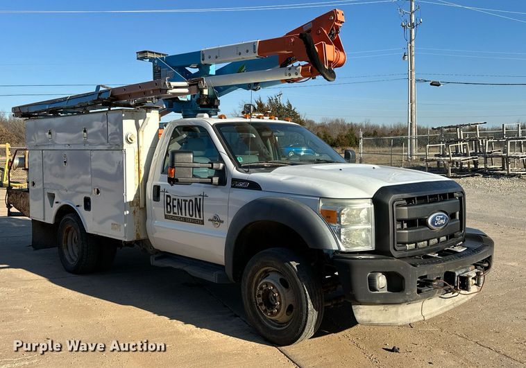 image for item OM9861 2011 Ford  F550 Super Duty XL bucket truck