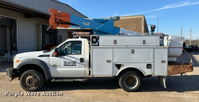 image for item OM9861 2011 Ford  F550 Super Duty XL bucket truck