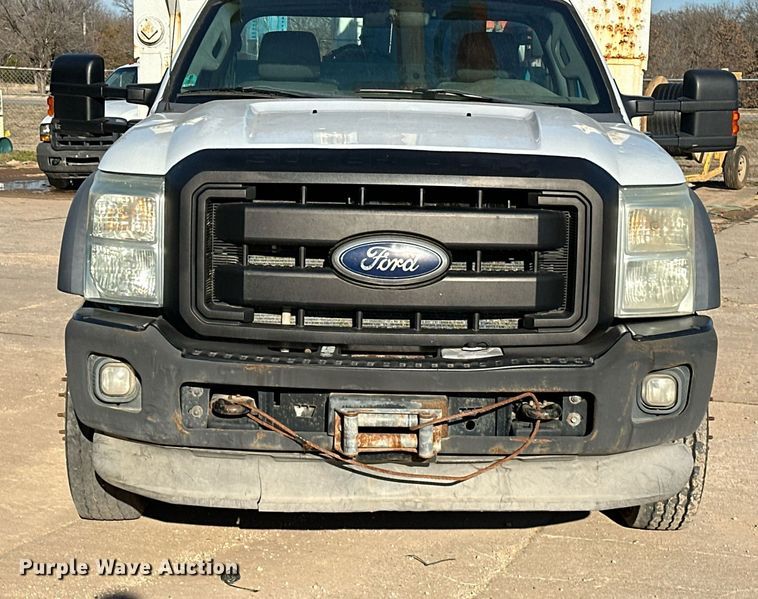 image for item OM9861 2011 Ford  F550 Super Duty XL bucket truck