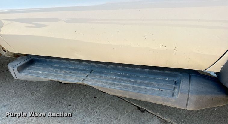 image for item OM9861 2011 Ford  F550 Super Duty XL bucket truck