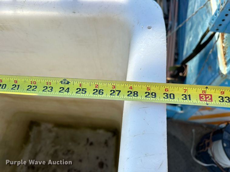 image for item OM9861 2011 Ford  F550 Super Duty XL bucket truck