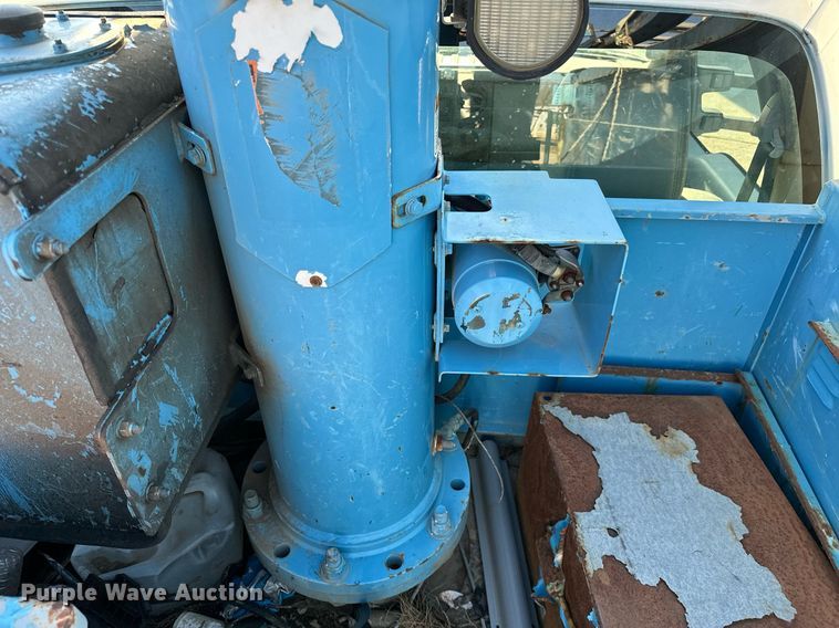 image for item OM9861 2011 Ford  F550 Super Duty XL bucket truck