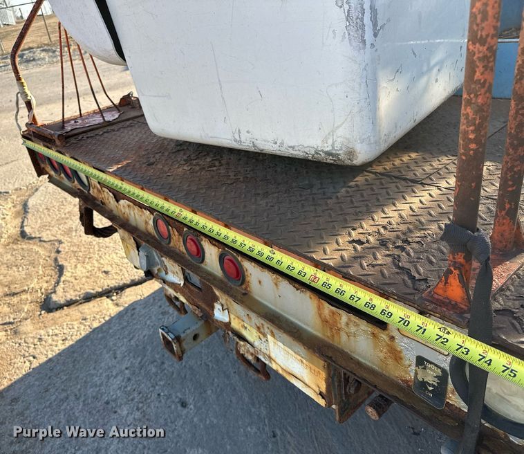 image for item OM9861 2011 Ford  F550 Super Duty XL bucket truck