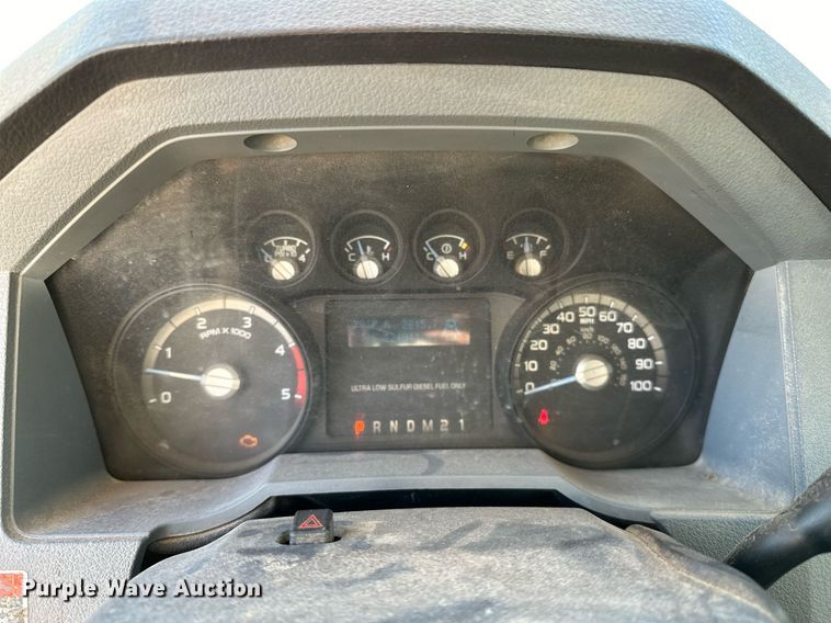 image for item OM9861 2011 Ford  F550 Super Duty XL bucket truck