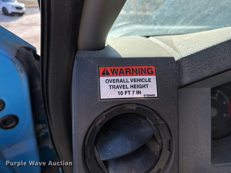 image for item OM9861 2011 Ford  F550 Super Duty XL bucket truck